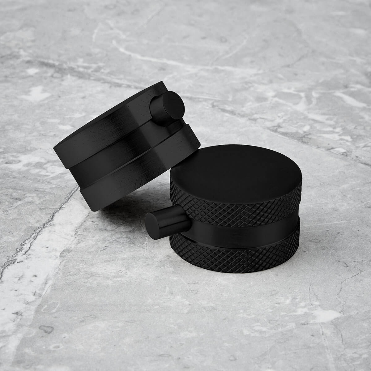 Core Round Rigid Riser Shower - Black NU-020_2